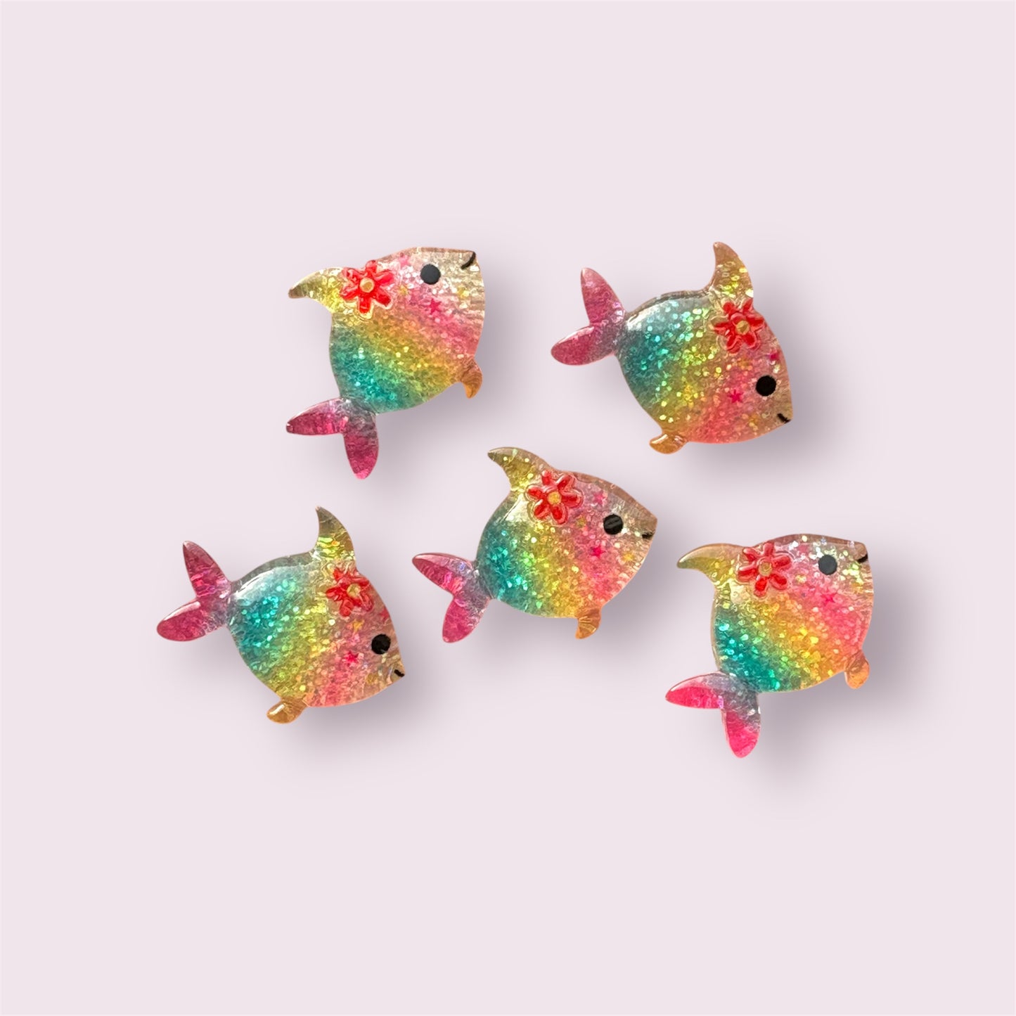 Fish resin embellishments, 23mm