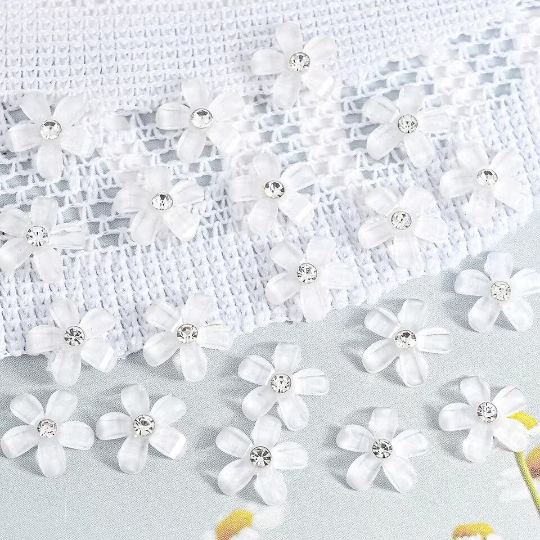 rhinestone white 10mm flower