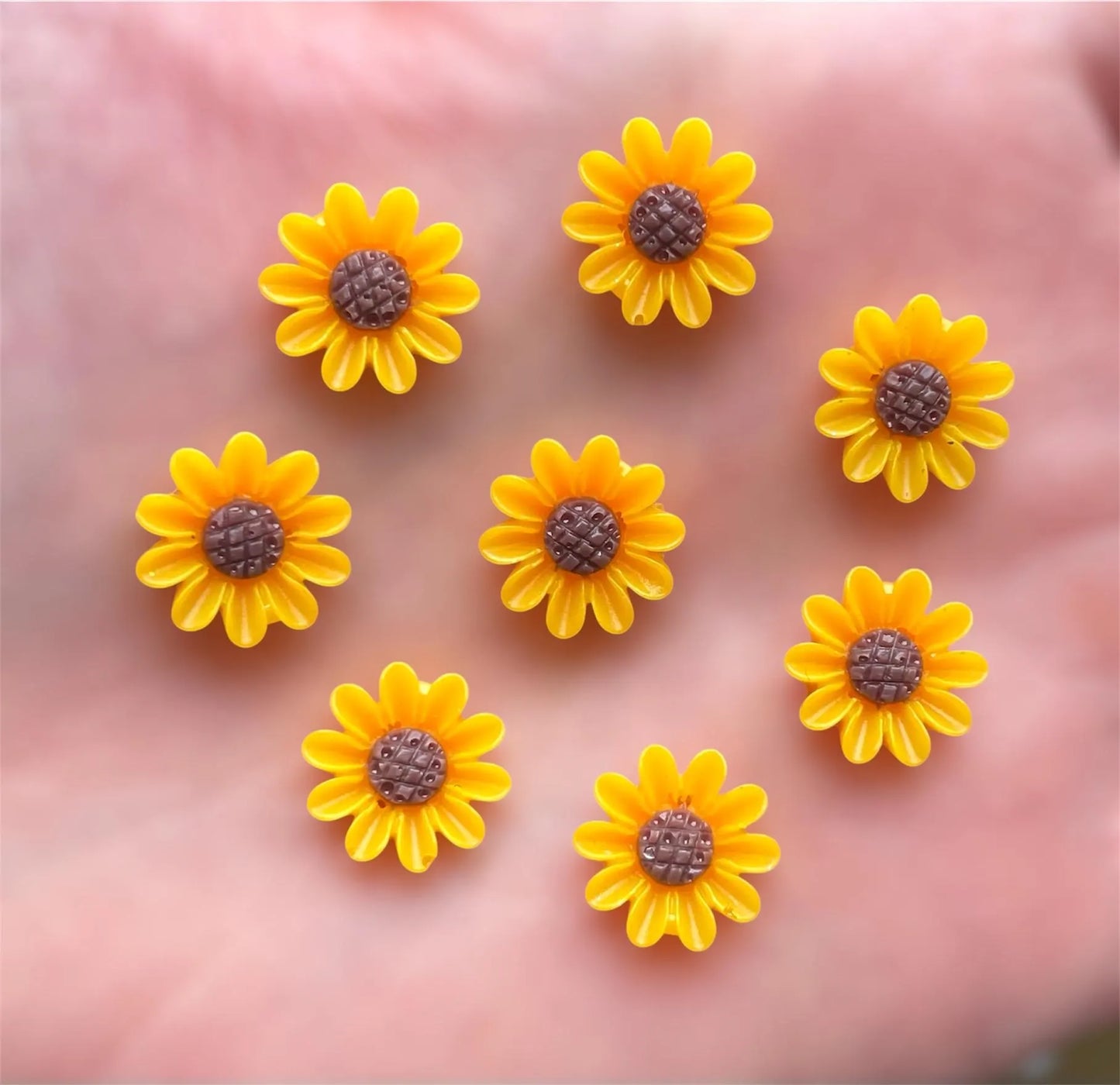 Sunflower cabochons, 11mm