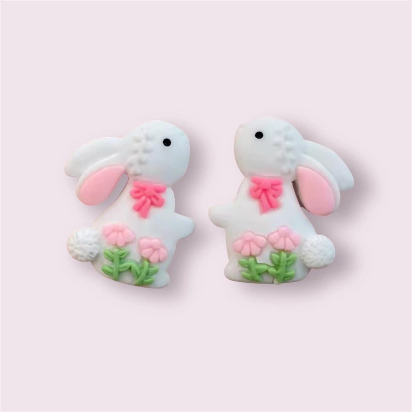 Rabbit cabochons, white floral, 28mm