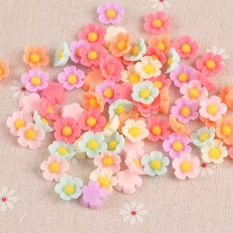 Pastel flower embellishments, 10mm