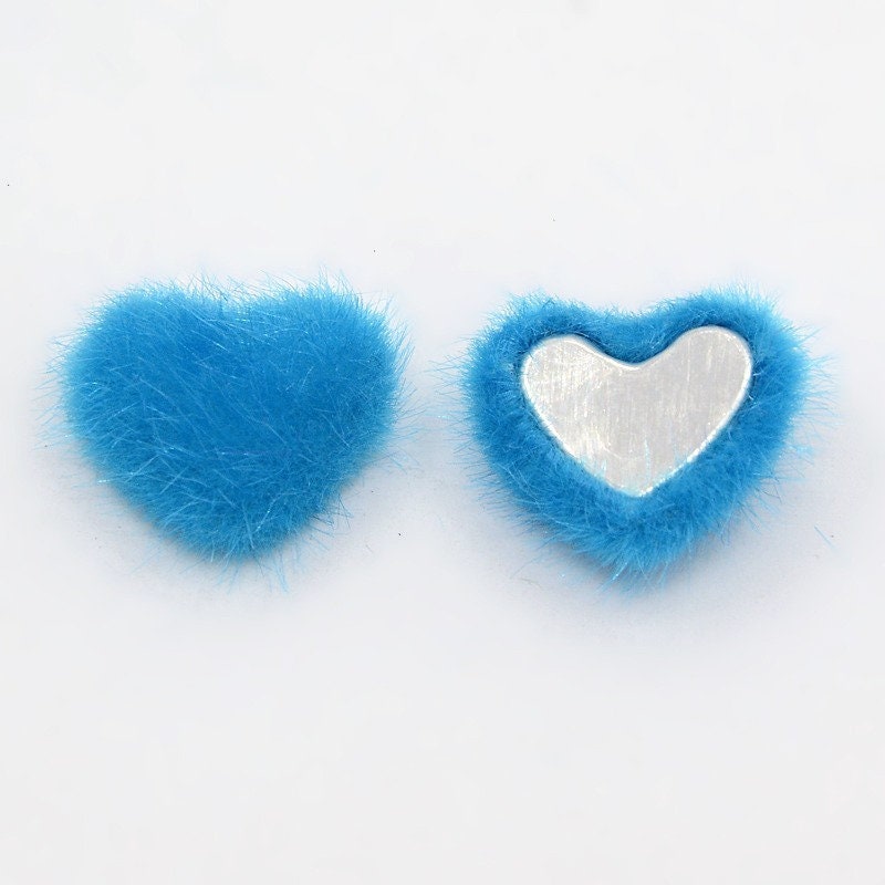 Fluffy heart embellishments, blue 16mm