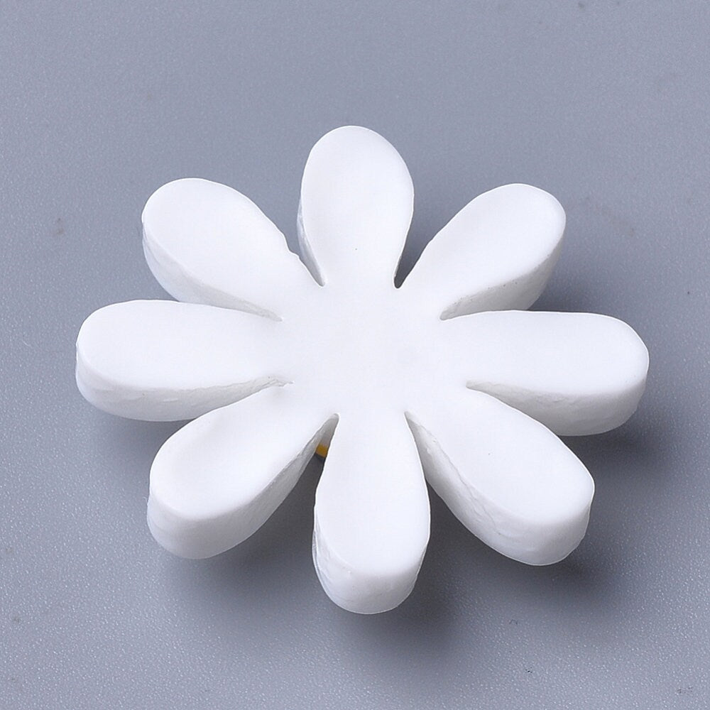 Daisy cabochons, 18mm white