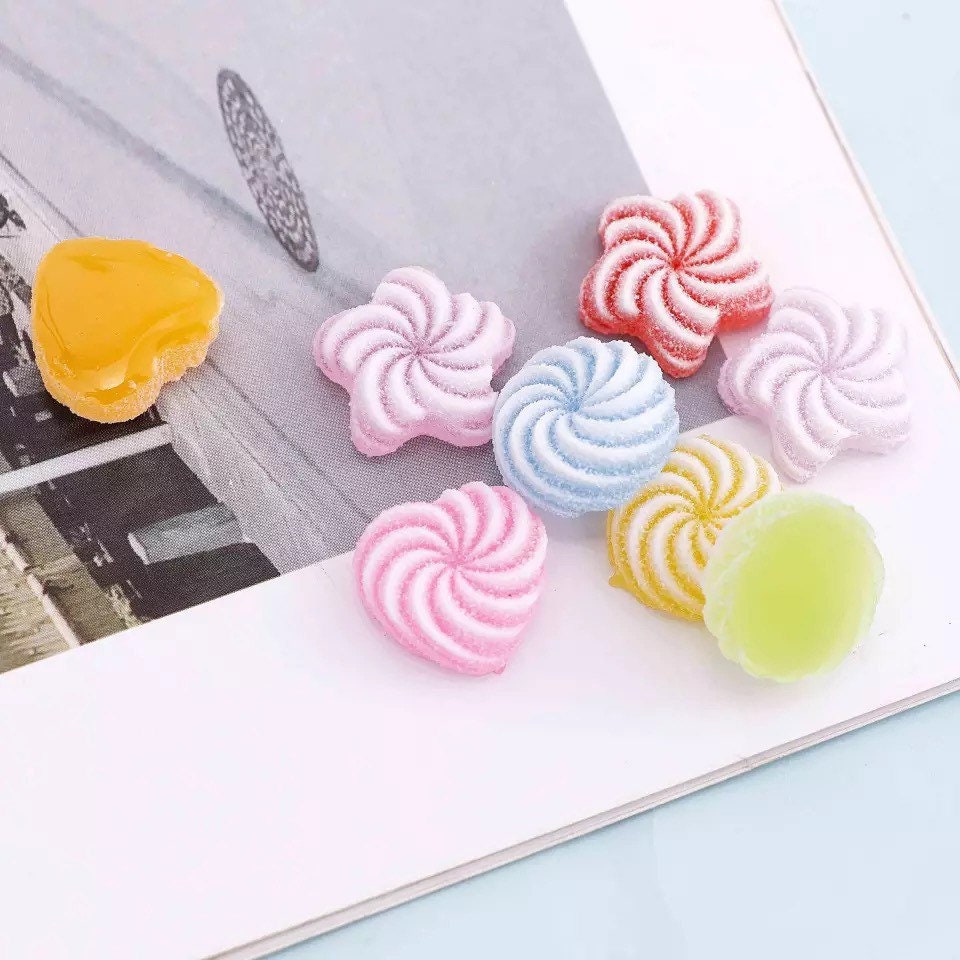 Sweets resin embellishments, 16mm