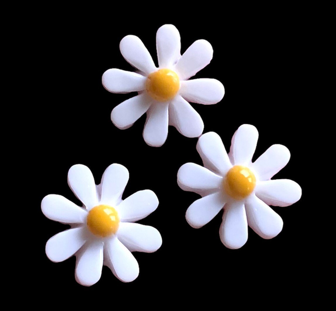 Daisy cabochons, 18mm white