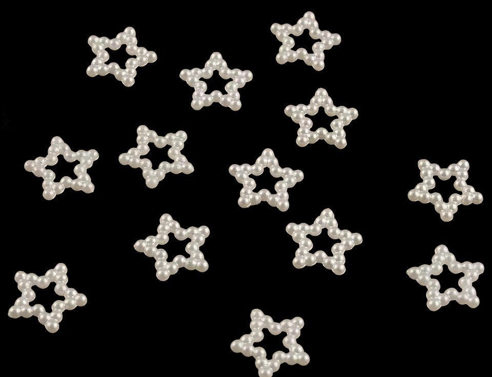White pearlised hollow star 12mm