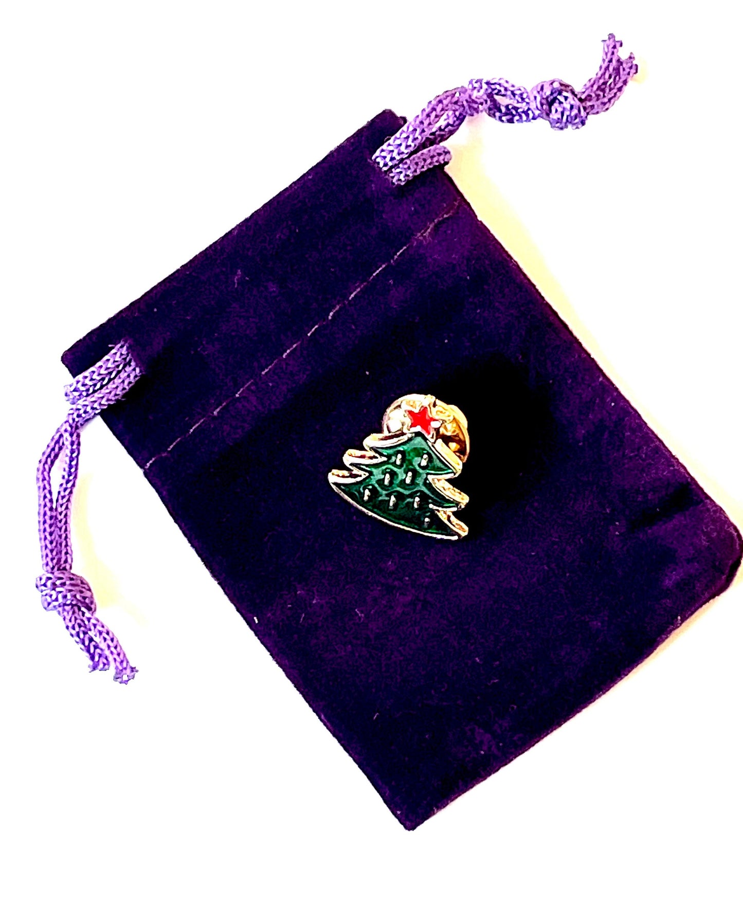 Christmas tree enamel pin badge,
