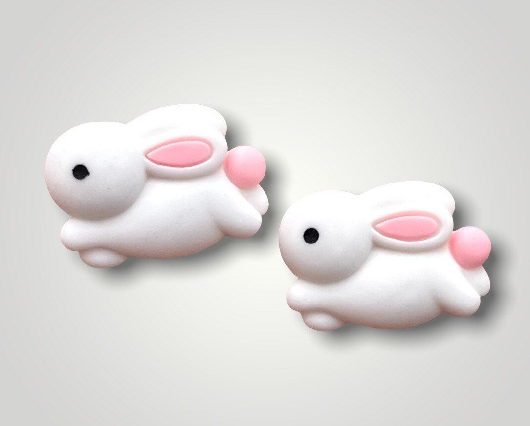 Rabbit resin embellishments, white 24mm