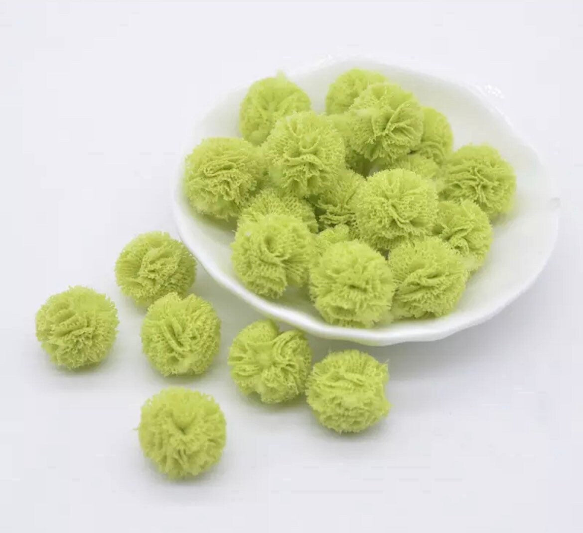 Lime green mesh fabric balls, 15mm