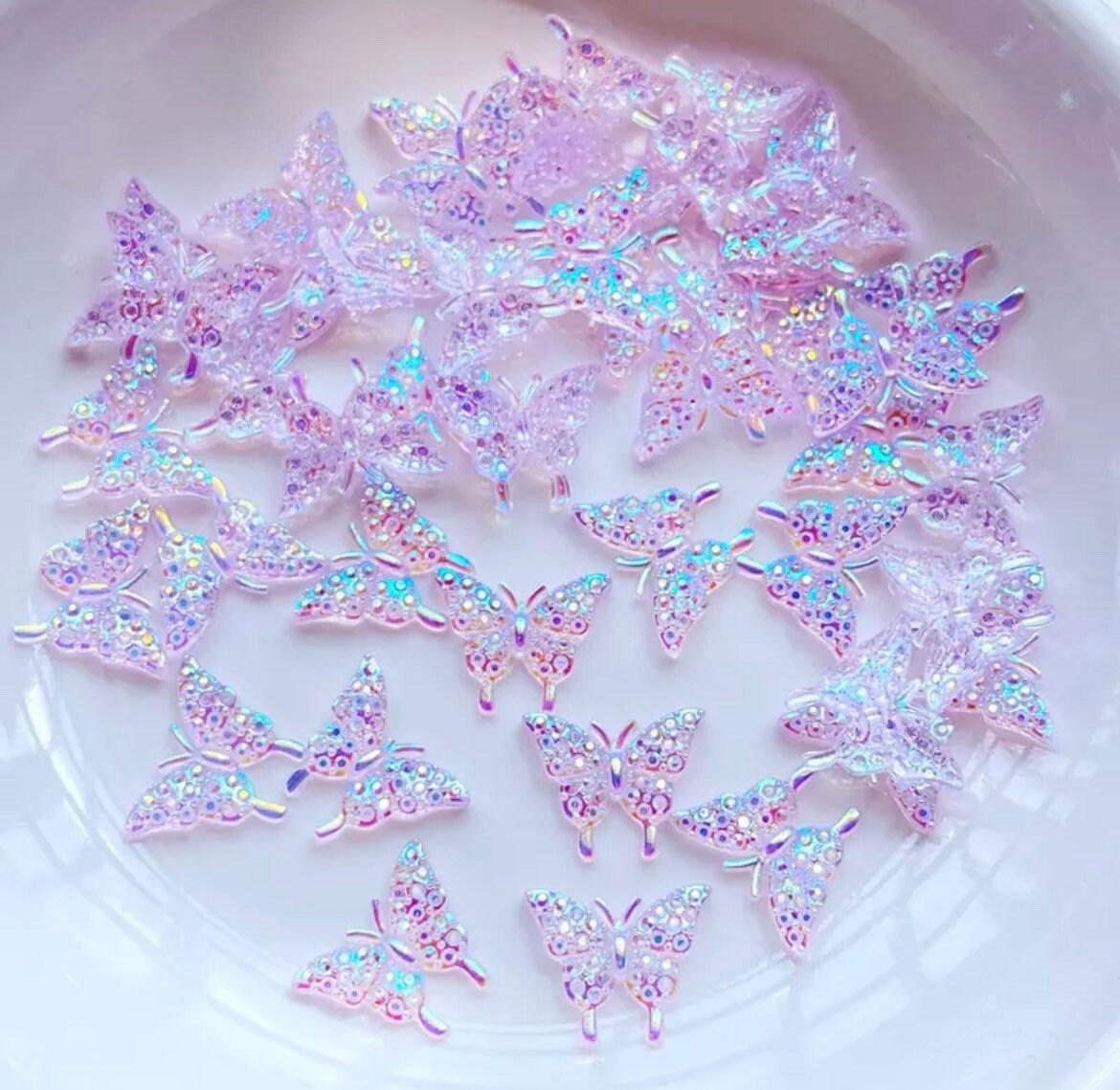 Lilac resin lustre butterfly cabochons, 12mm