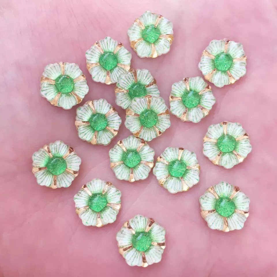Green glass effect flower embellishments, 12mm