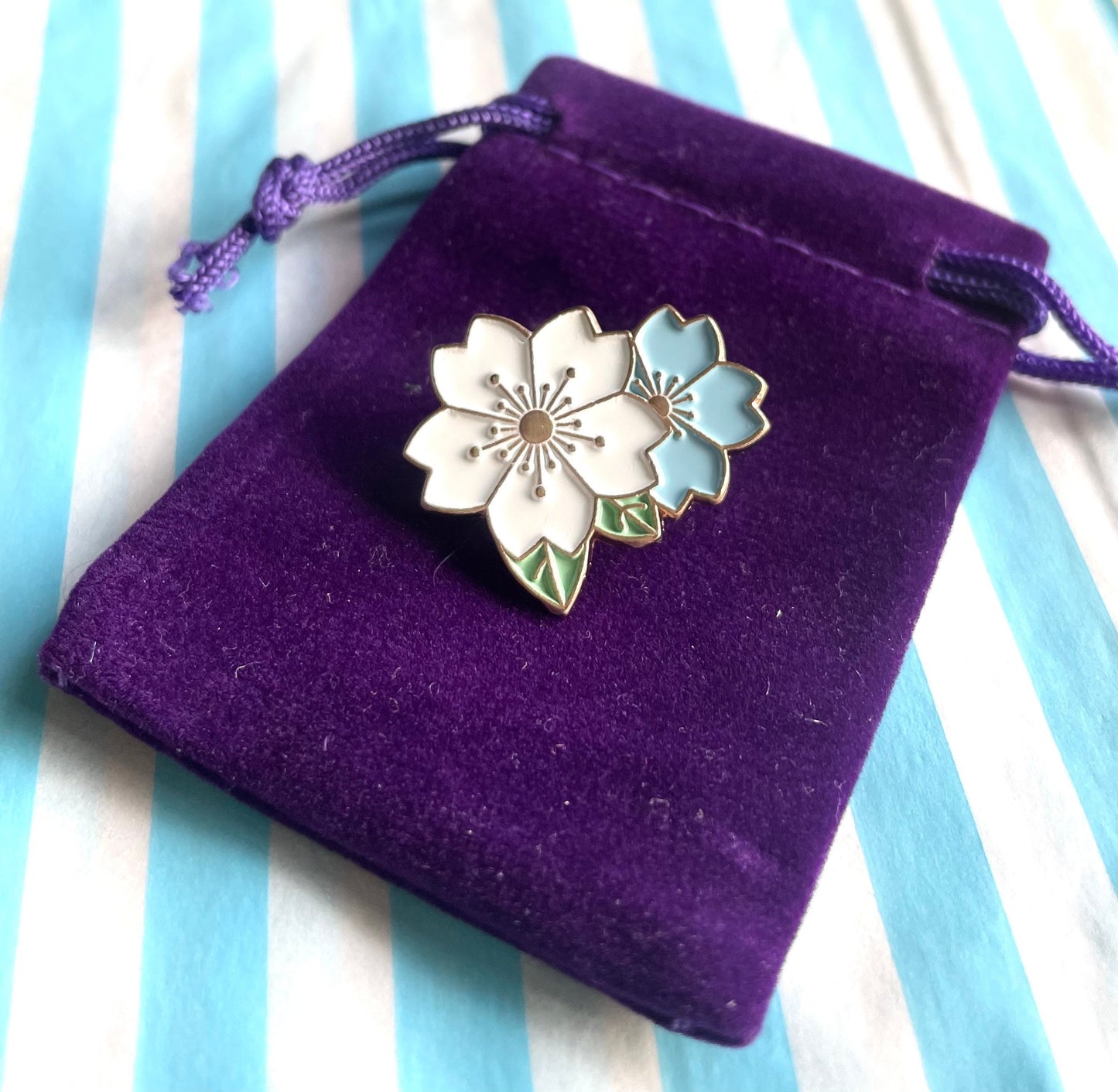 Flower enamel pin badge, double flower style