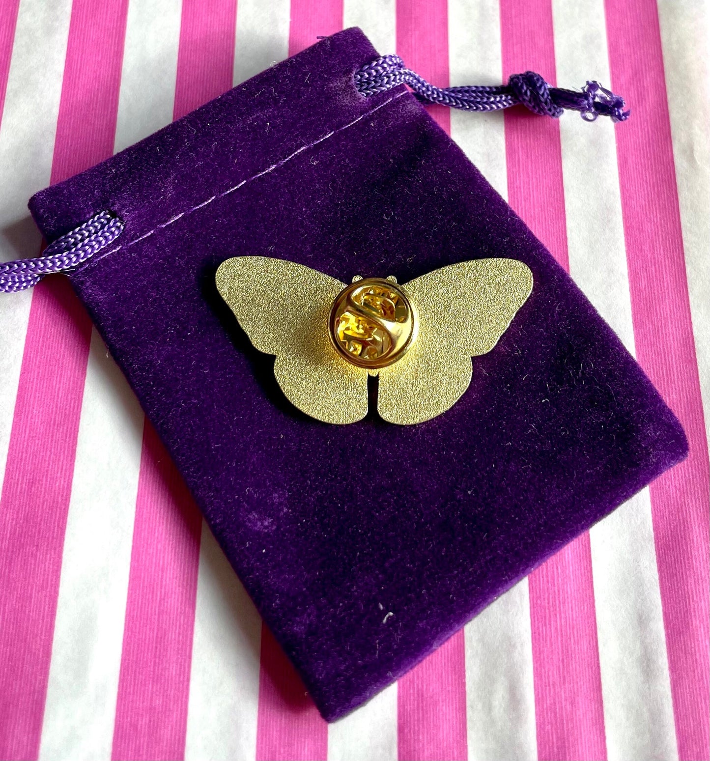 Butterfly pink enamel pin badge