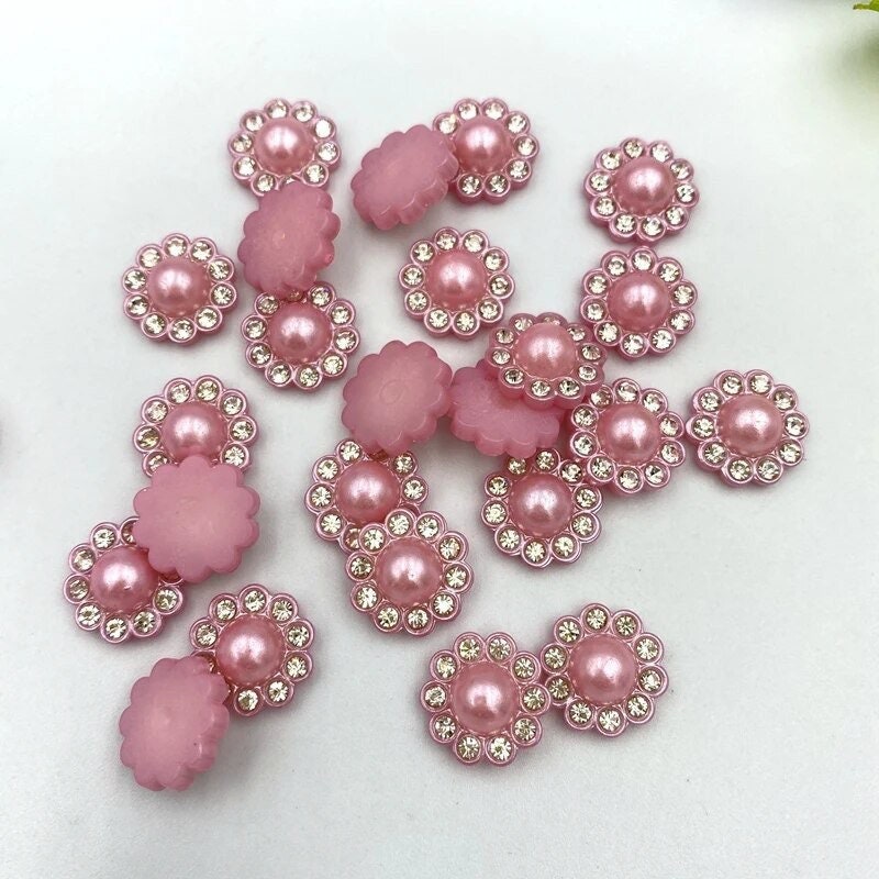 Pearl effect pink floral round cabochons, 14mm
