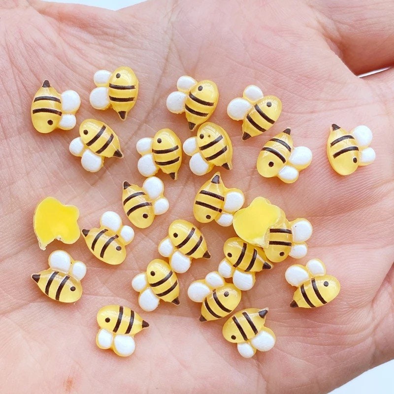 Bee resin cabochons, mini 8mm