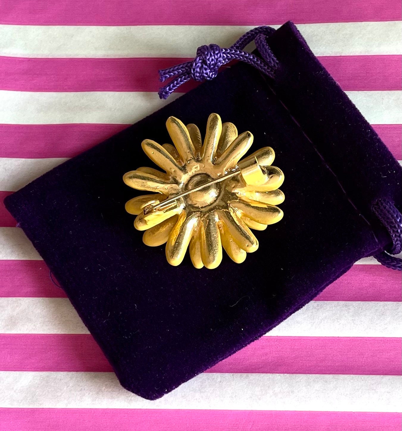 sunflower enamel pin badge,
