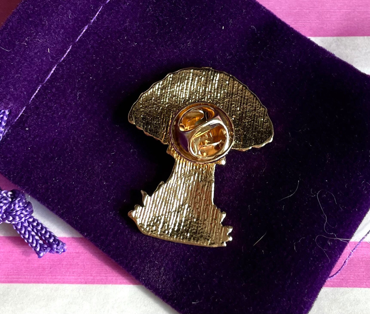 Mushroom enamel pin badge, toadstool