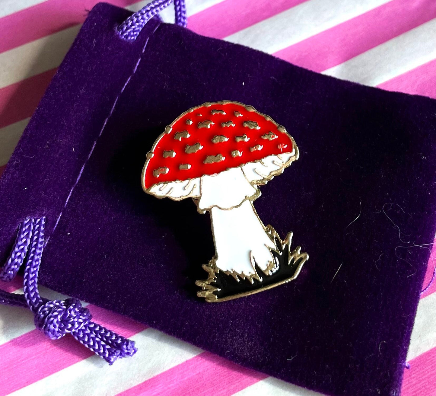 Mushroom enamel pin badge, toadstool