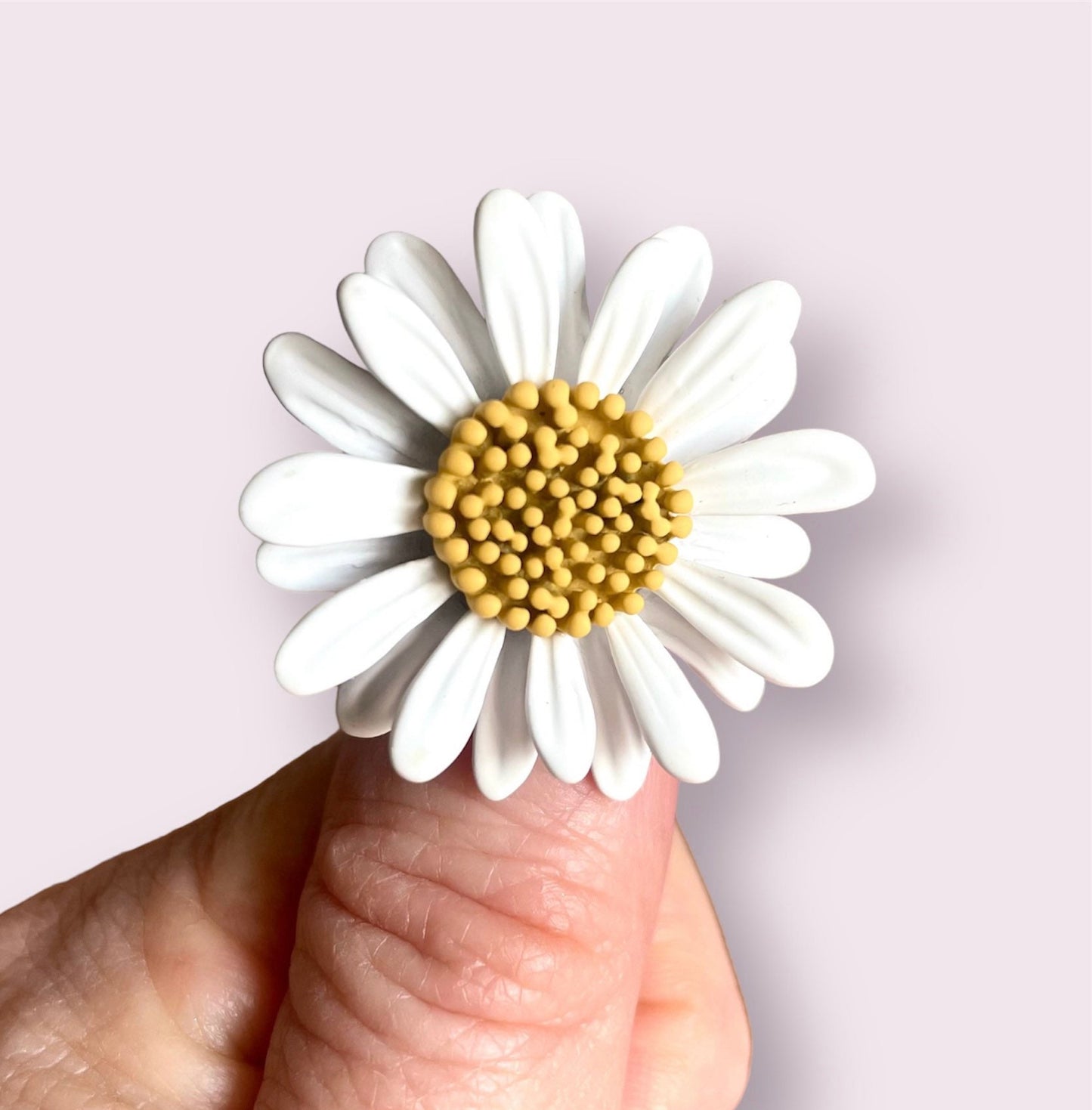 Daisy enamel brooch, white