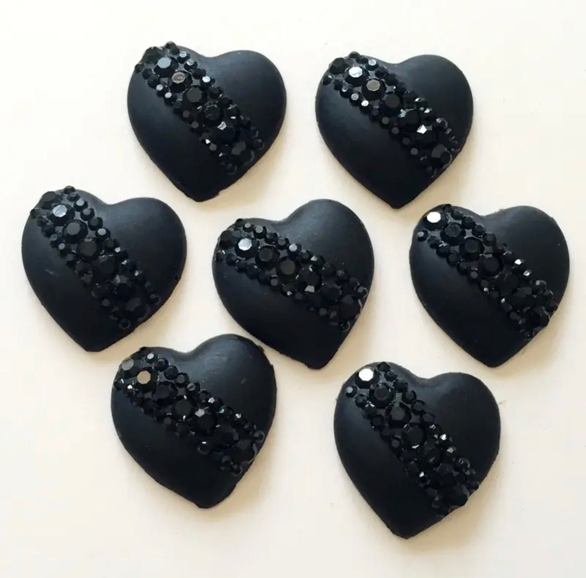 Black heart cabochons, 2cm