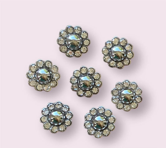 Silver and pearl floral round cabochons, 9mm