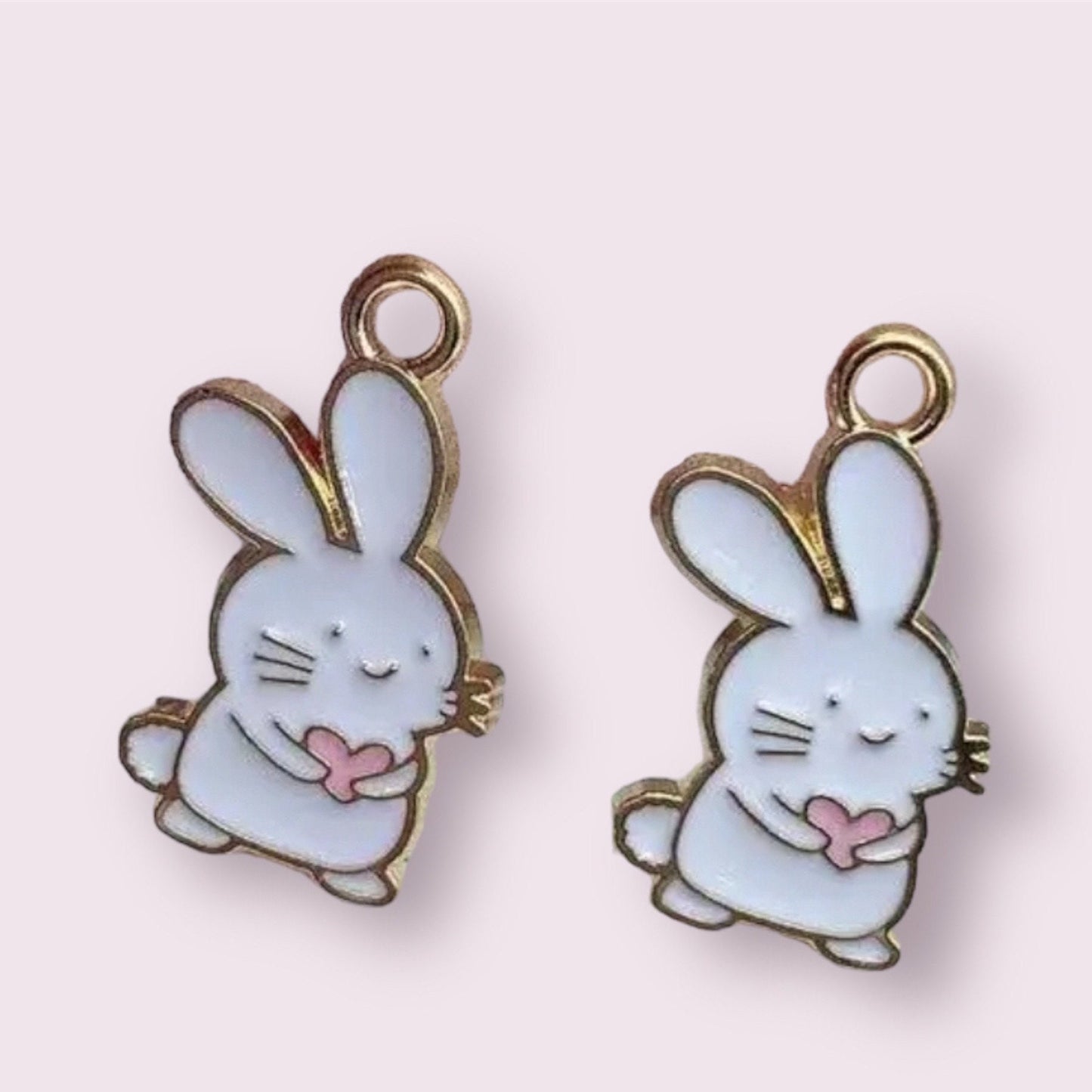 Rabbit Valentine enamel charms, 21mm