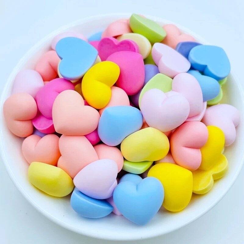 heart resin embellishments, 18mm chunky