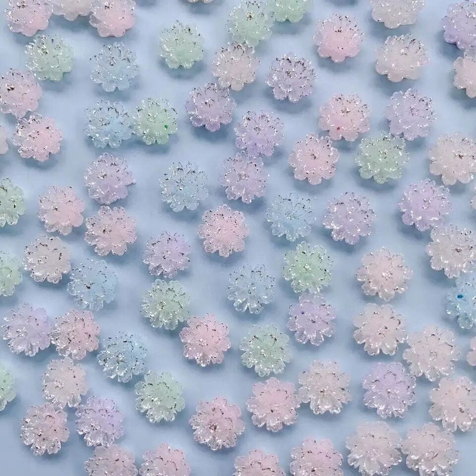 Pastel pink lustre flower cabochon, 11mm silver lustre