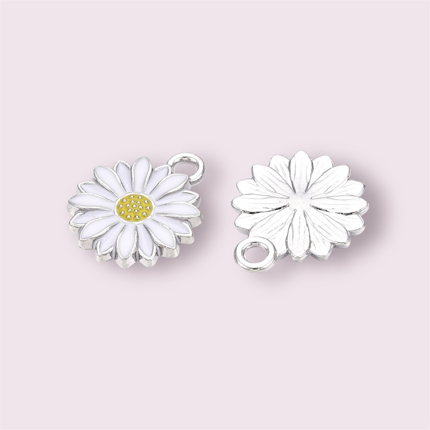 Daisy charms, white, 17mm