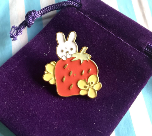 Rabbit pin badge