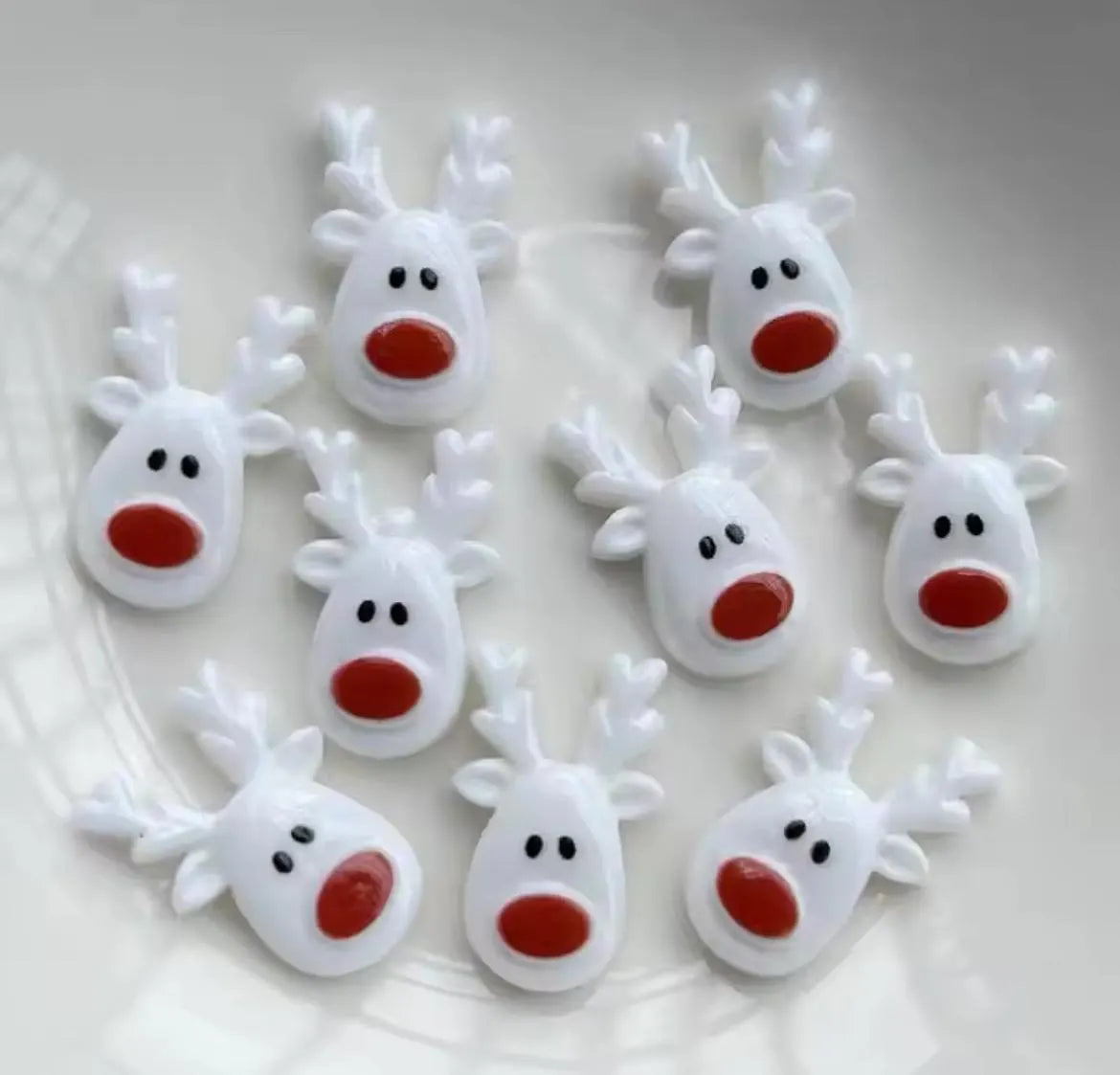 Reindeer cabochons, 22mm