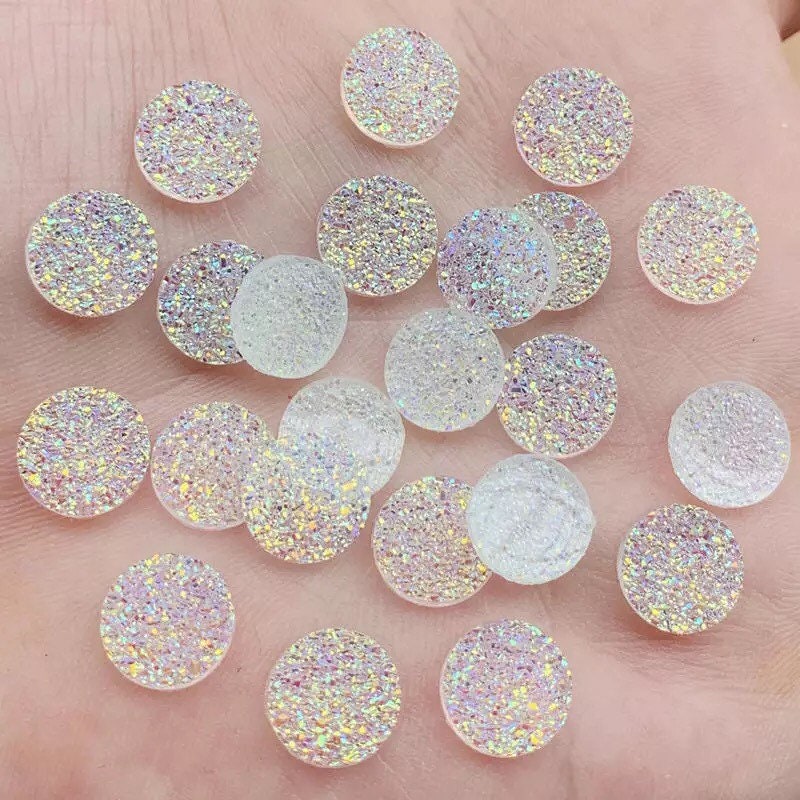 Round clear resin cabochon, 10mm