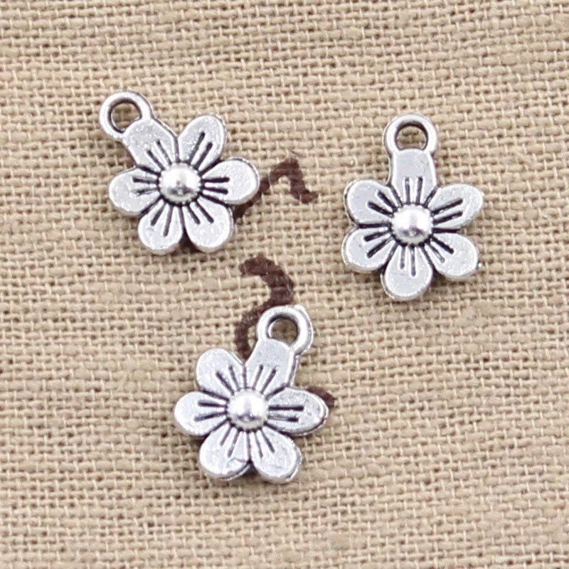 Silver antique style flower charms x 6, 12mm