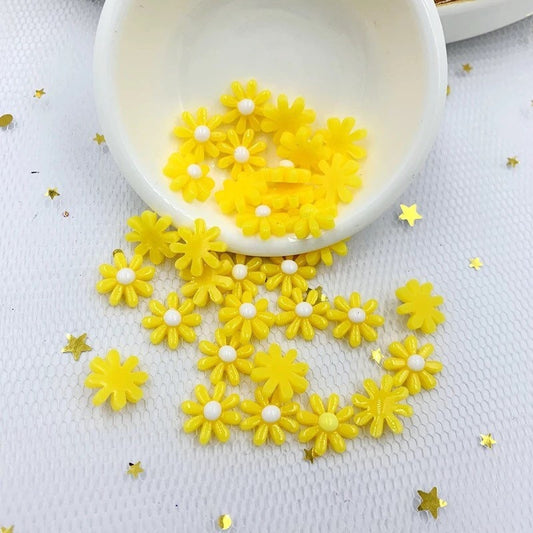 Daisy cabochons, 12mm yellow