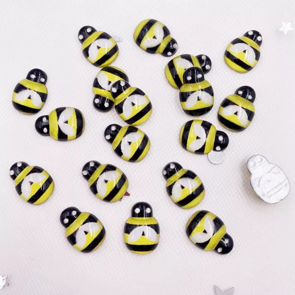 Bee resin cabochons, 13mm yellow