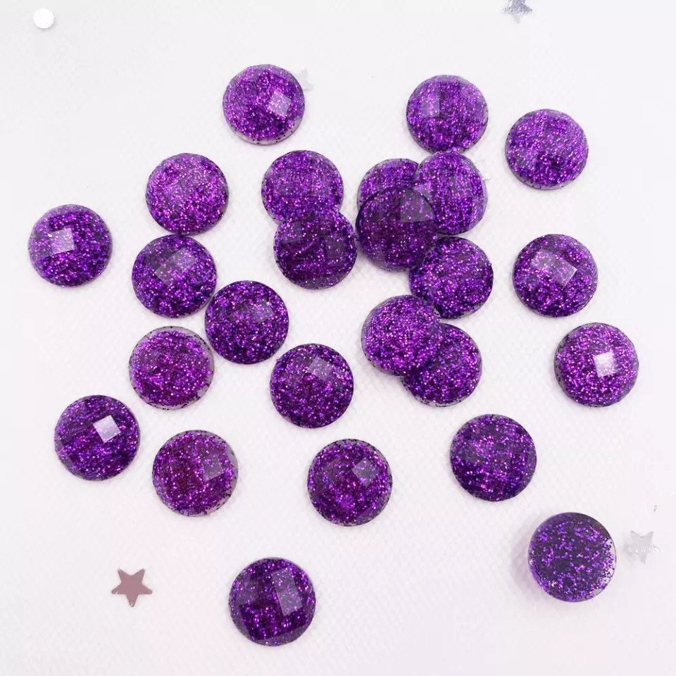 Prurple round resin cabochon, 8mm