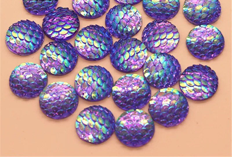 Round resin fish scale purple cabochon, 12mm