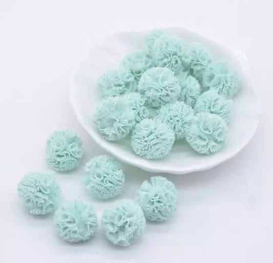 Pale green mesh fabric balls, 15mm