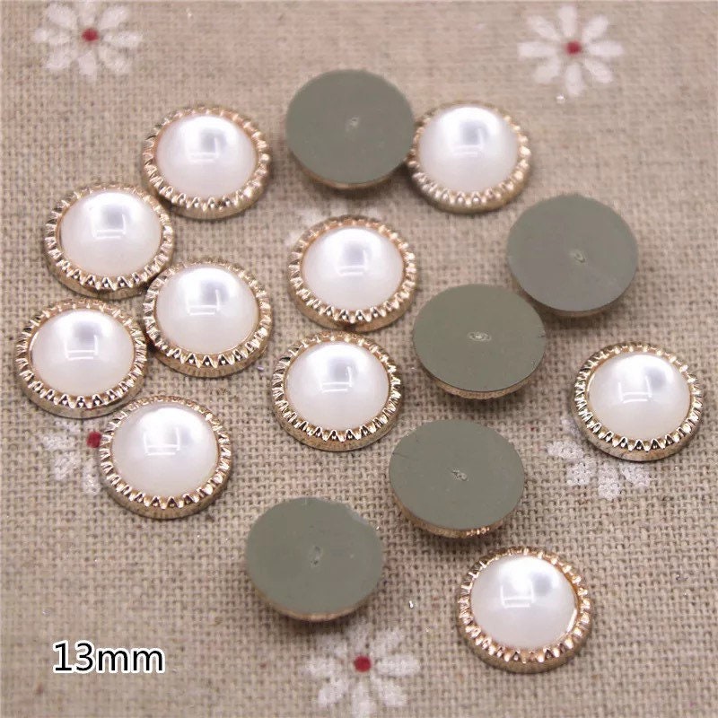 Pearl effect round cabochons, 13mm white