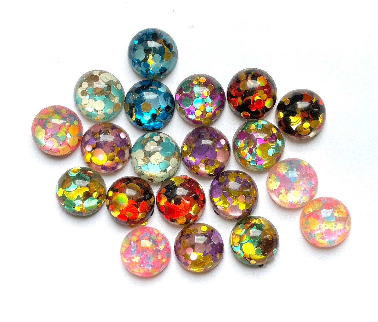 Round glitter filled cabochons, 12mm