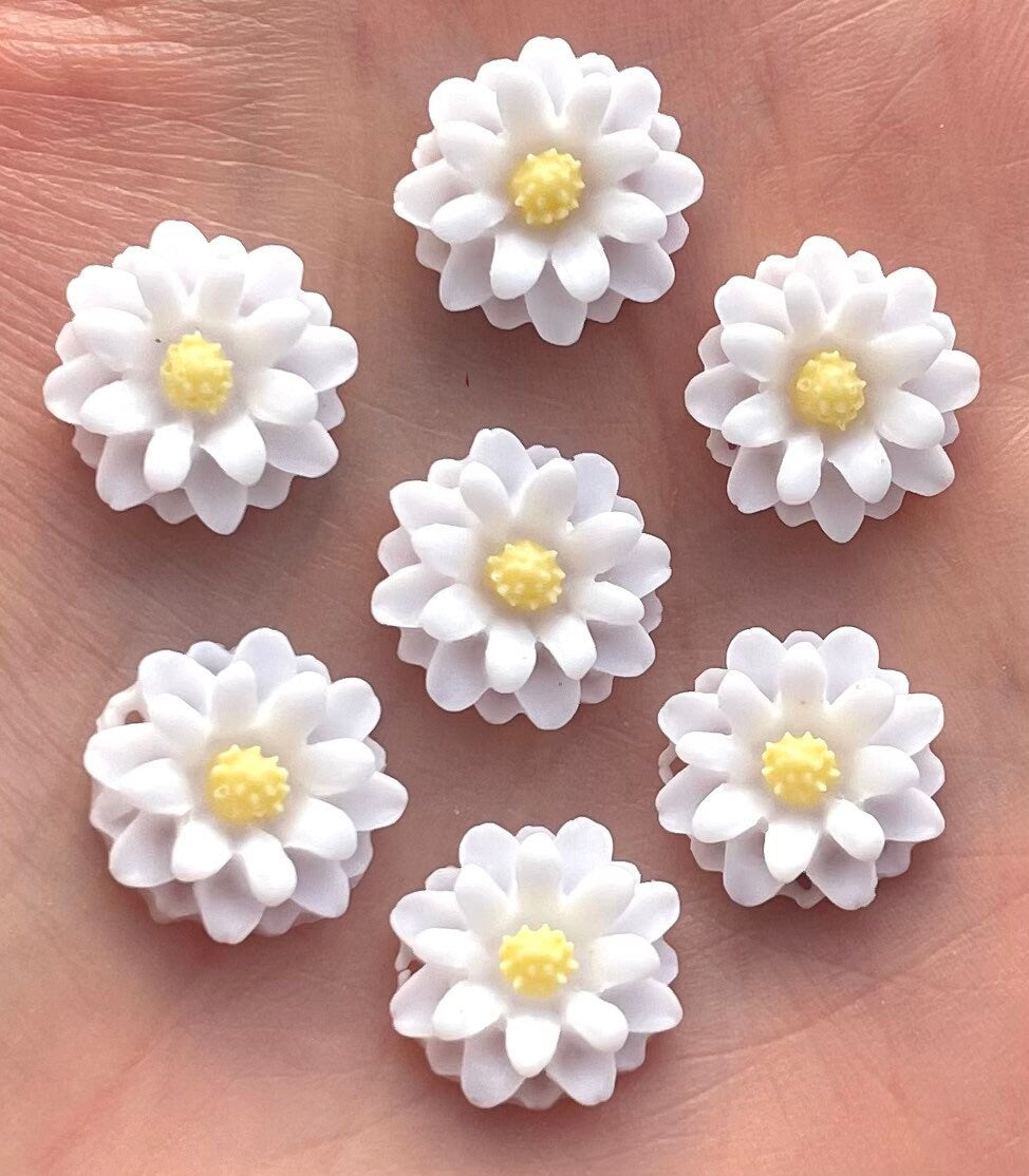 Flower cabochons, 11mm white