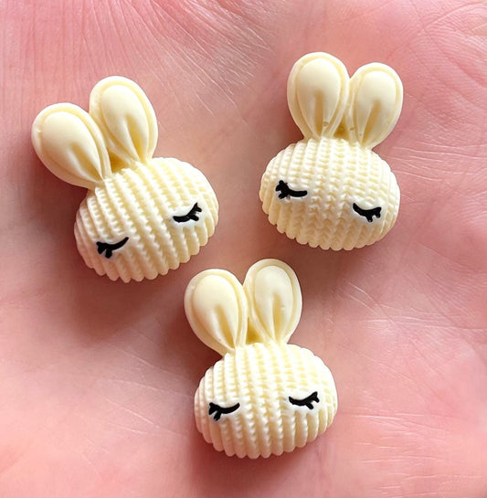 Rabbit resin embellishments, 22mm cream