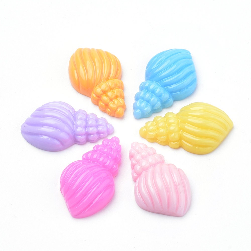 Seashell cabochons, spiral shells, 21mm