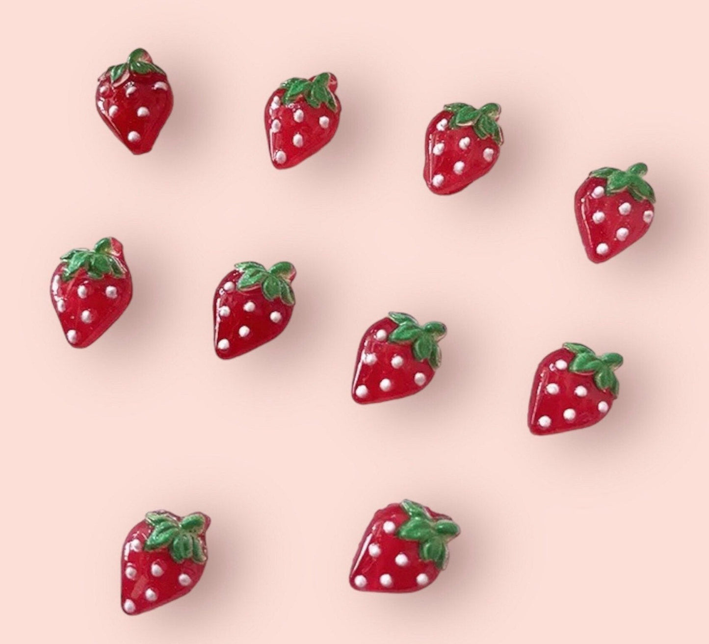 Strawberry mini resin embellishments, 11mm