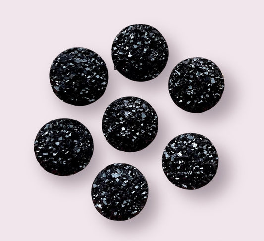 Round resin black cabochon, 12mm