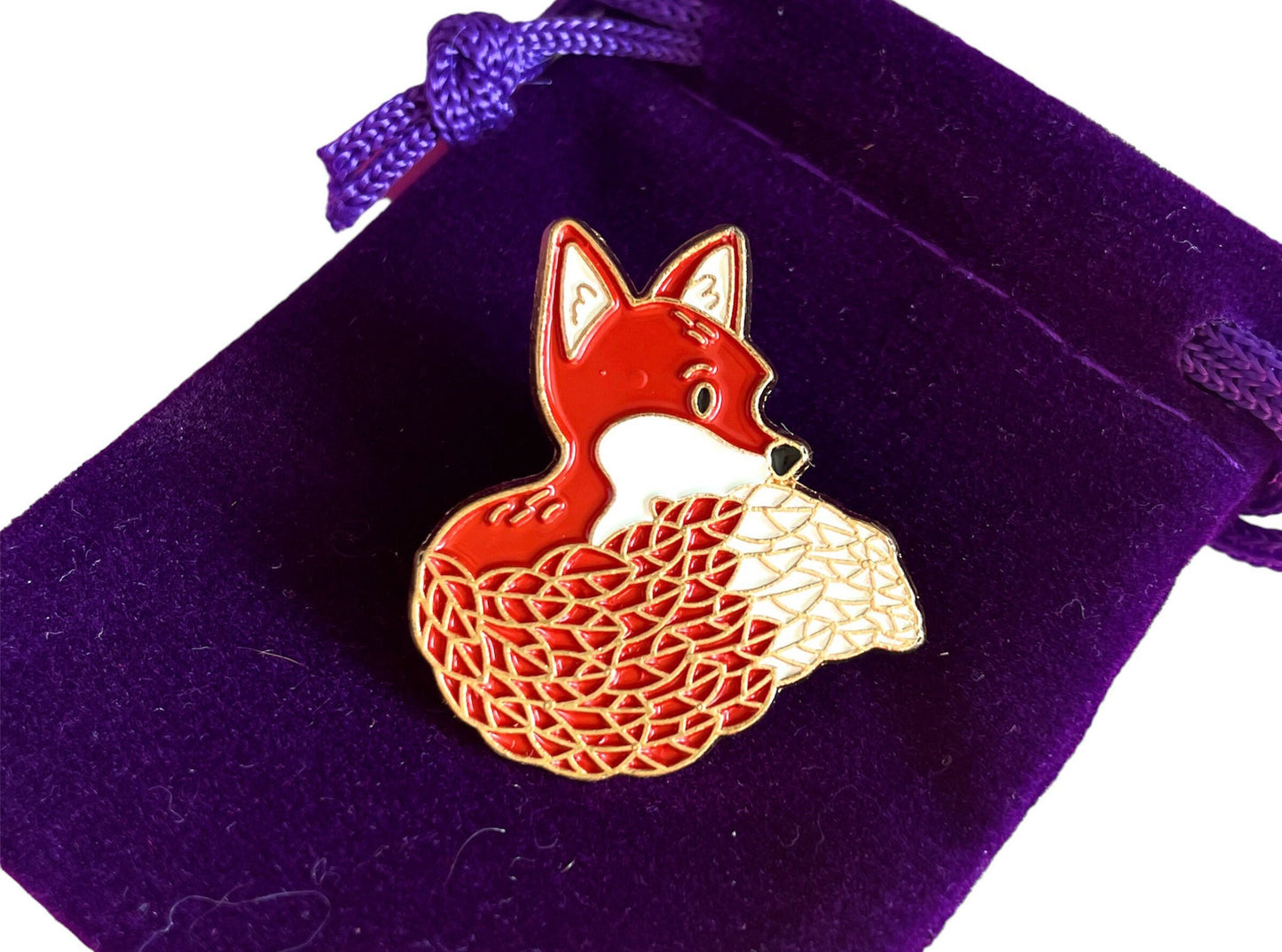 Fox enamel pin badge