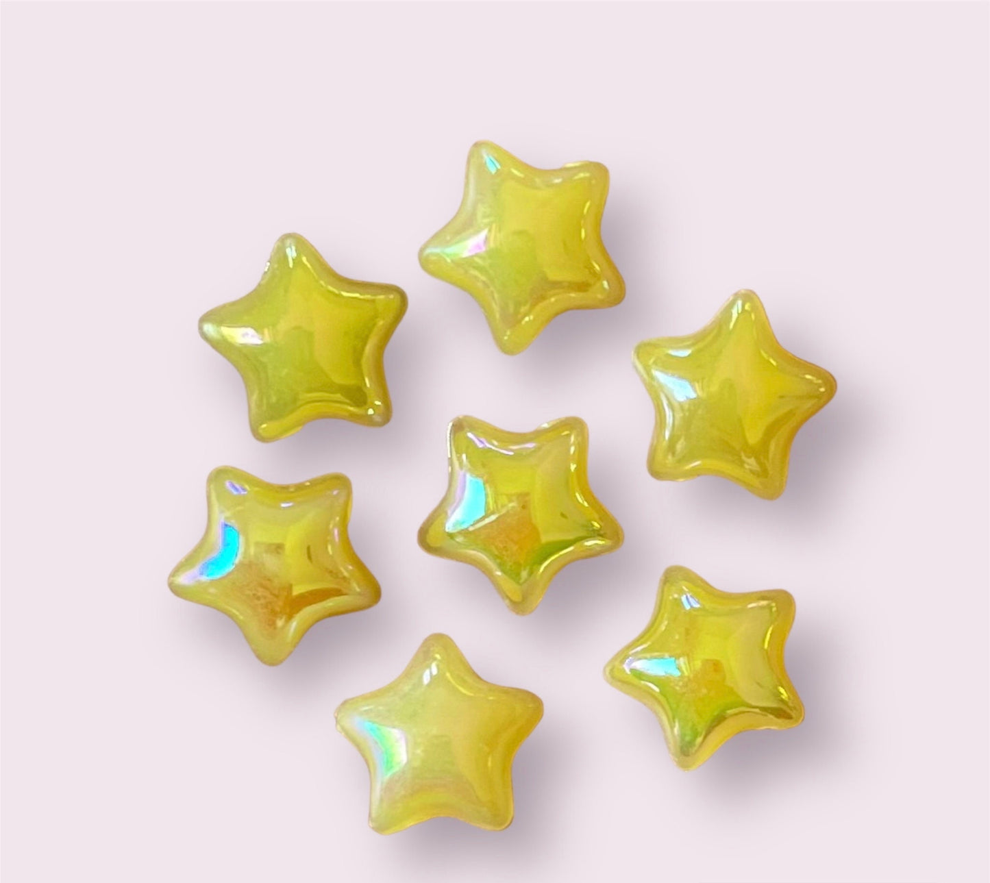 Yellow star Pearl effect cabochons, 10mm