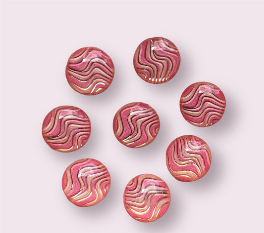 Round pale pink wavy patterned cabochons, 10mm