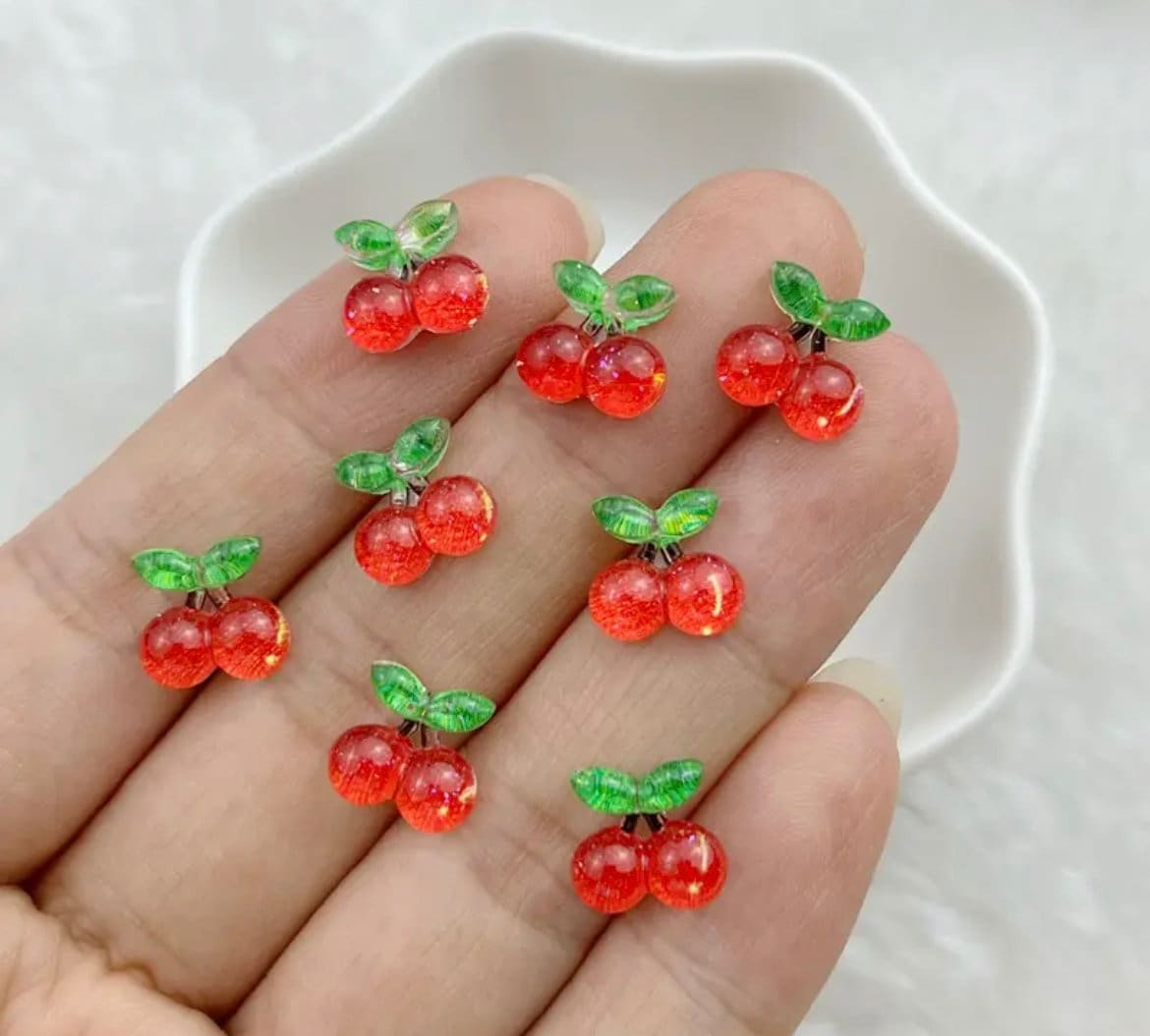 Cherry resin embellishments, 11mm