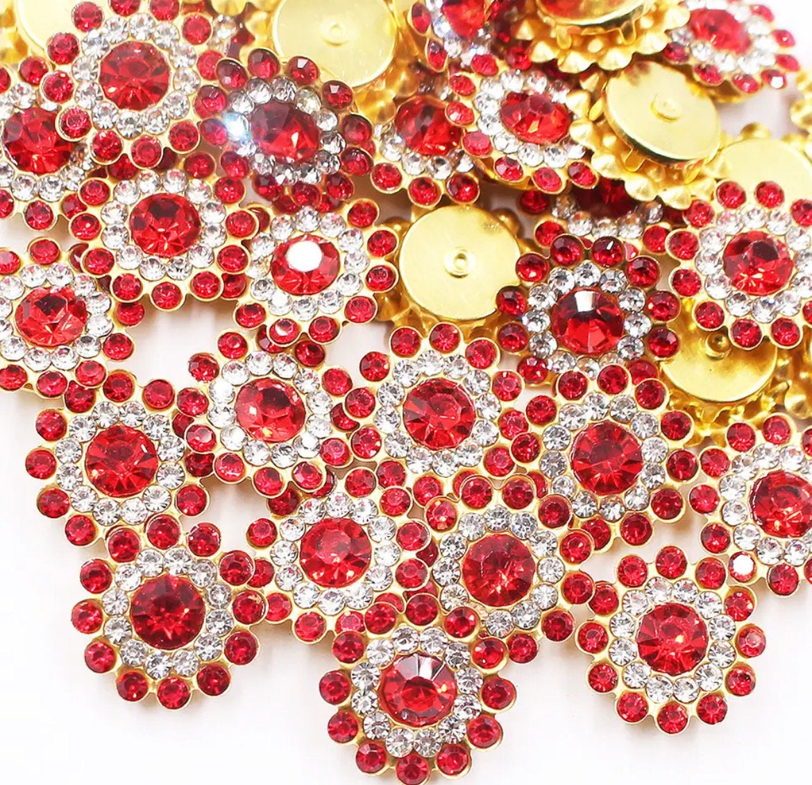 Round red rhinestone effect cabochons, 14mm